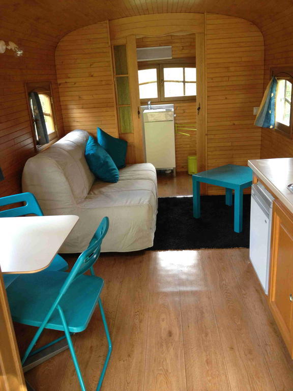 Roulotte Du Petit Bois Villa Theillement Ngoại thất bức ảnh